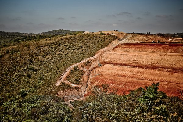 Manobra tenta aprovar Código da Mineração