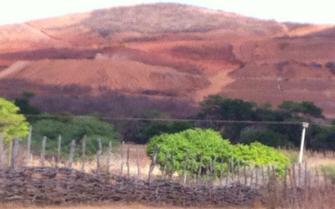 CE: Mineradora de Ferro provoca sérios danos socioambientais na região do Sertão do Inhamuns