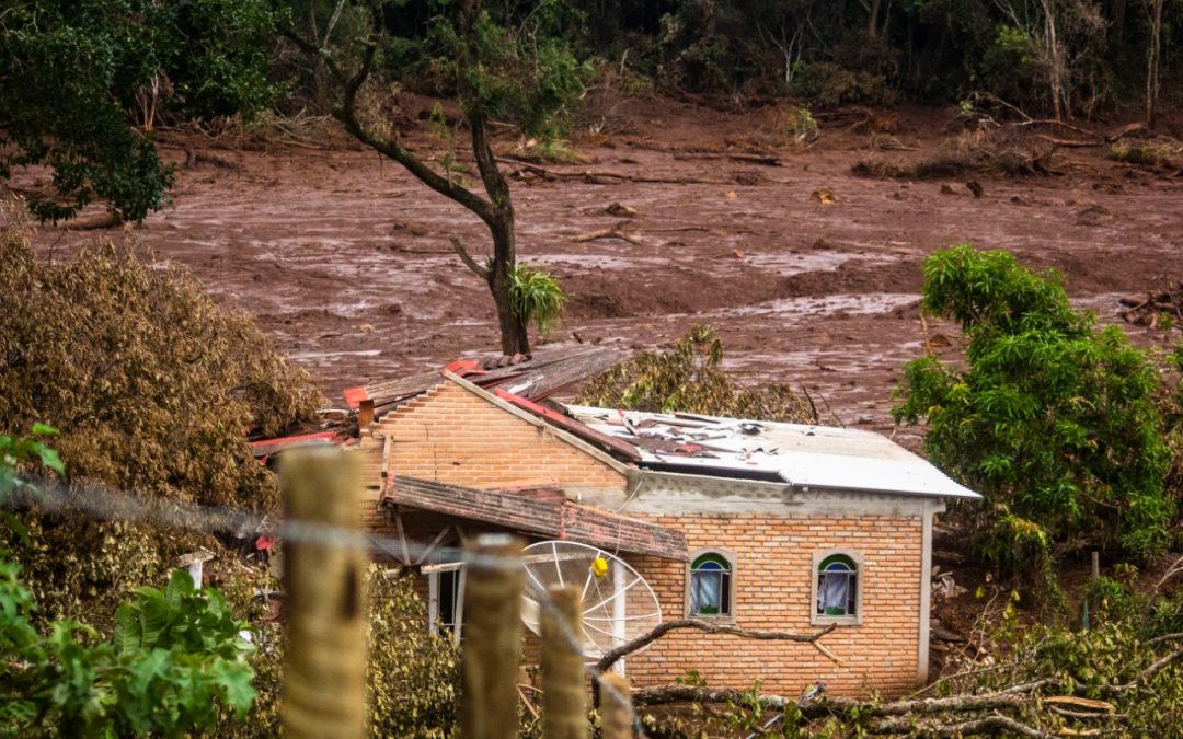 Corte de verbas pelo governo Bolsonaro aumenta risco da mineração e de novos rompimentos de barragens de rejeitos no país